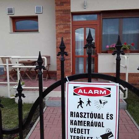Vidor Vendeghaz Hotel Demjén Buitenkant foto
