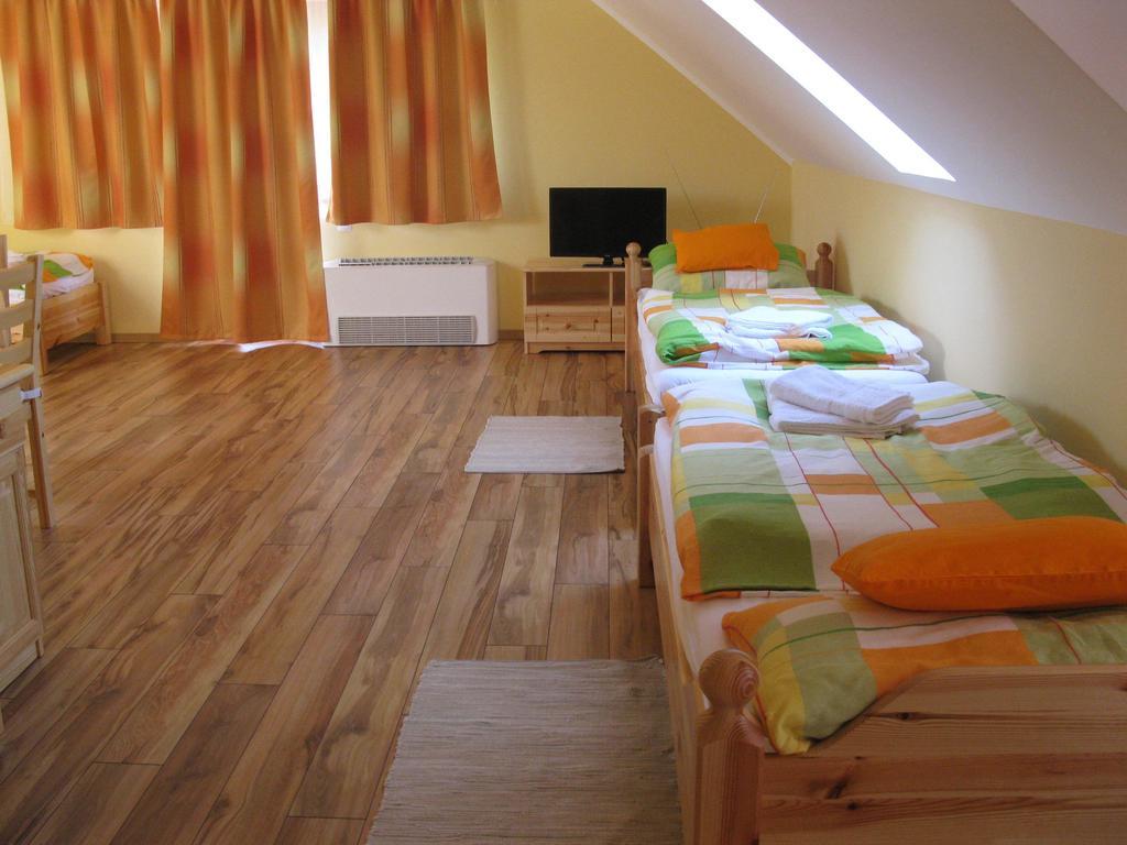 Vidor Vendeghaz Hotel Demjén Kamer foto